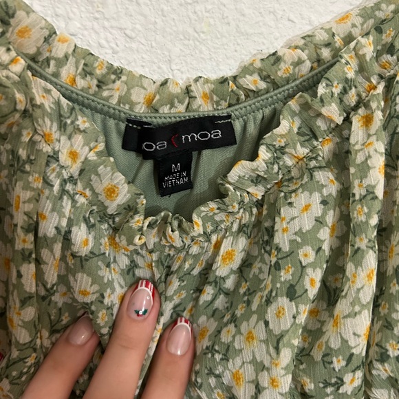 Cottage Core Floral Vintage Crop Tee - Picture 2 of 3